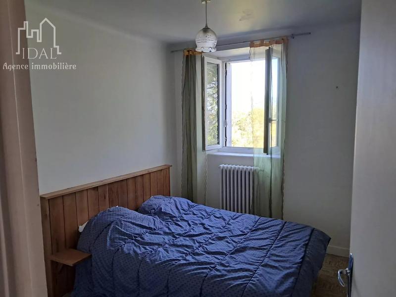 Maison - 226 m² - 12 pièces