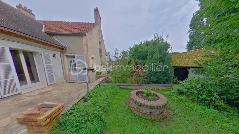 Propriété - 149 m² - 6 pièces