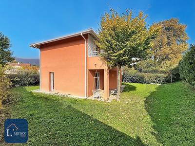 Maison - 94 m² - 4 pièces