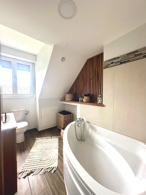 Maison - 165 m² - 8 pièces