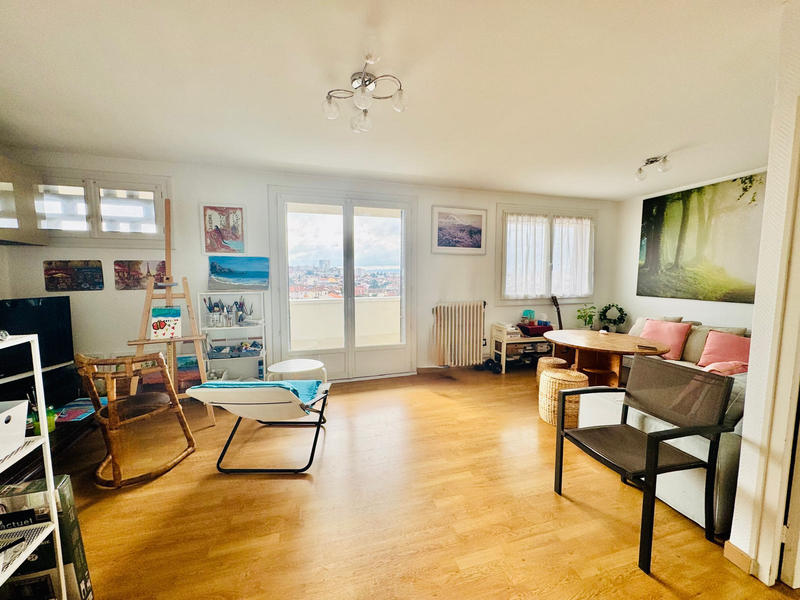 Appartement - 72 m² - 4 pièces