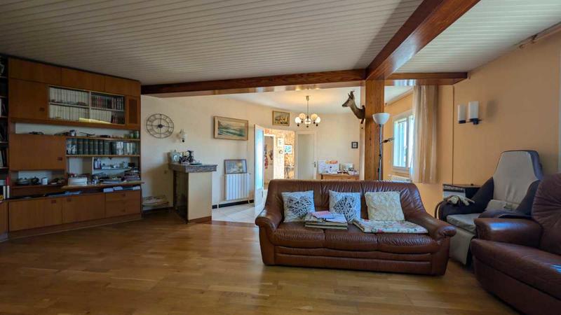 Maison - 168 m² - 7 pièces