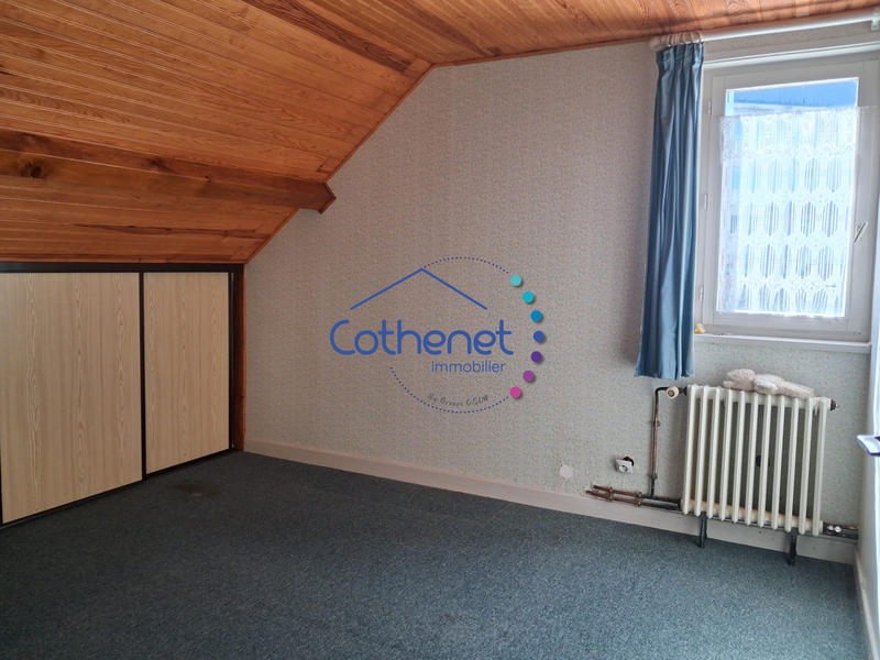 Maison traditionnelle - 166 m² - 7 pièces