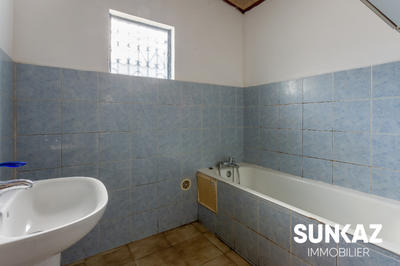 Maison - 83 m² - 5 pièces