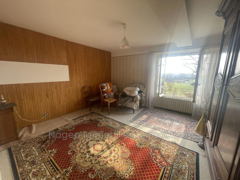 Propriété - 222 m² - 11 pièces