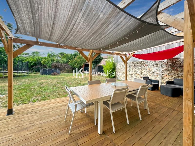 Maison - 160 m² - 6 pièces