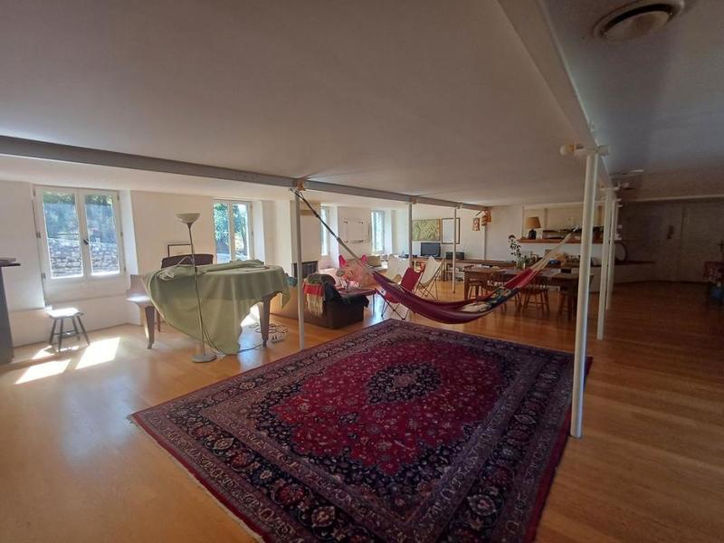 Propriété - 374 m² - 9 pièces