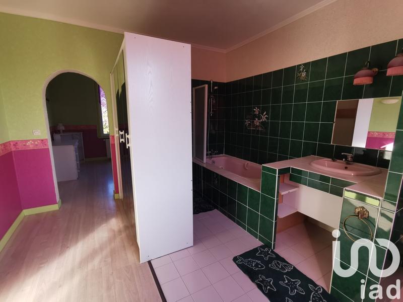 Maison - 217 m² - 8 pièces