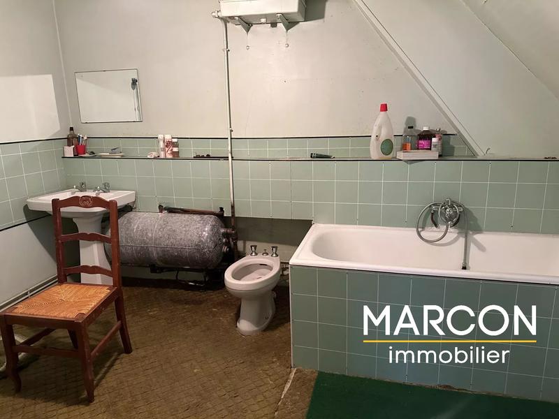 Maison de village - 217 m² - 8 pièces