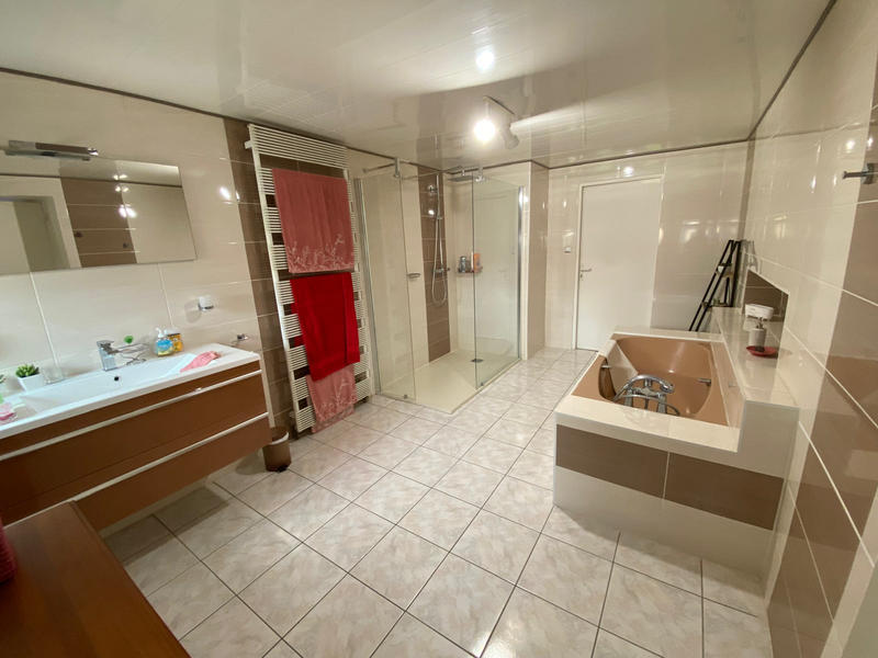 Maison - 145 m² - 6 pièces