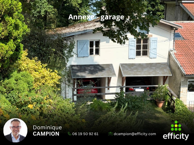 Villa - 196 m² - 8 pièces