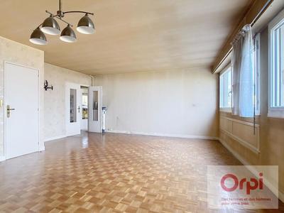 Appartement - 82 m² - 3 pièces