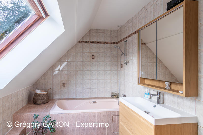 Maison - 149 m² - 8 pièces