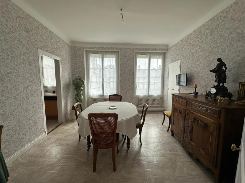 Appartement - 98 m² - 4 pièces