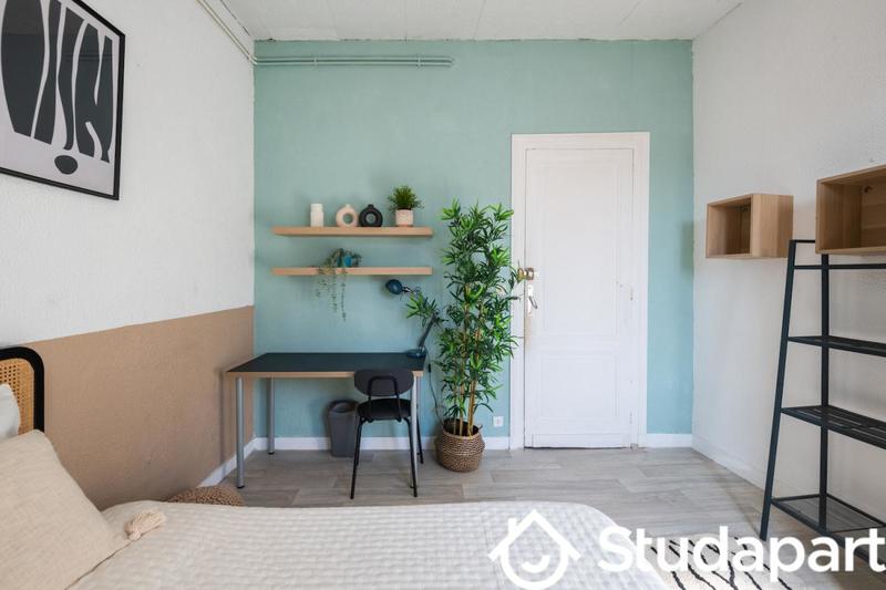 Chambre - 15 m² - 1 pièce