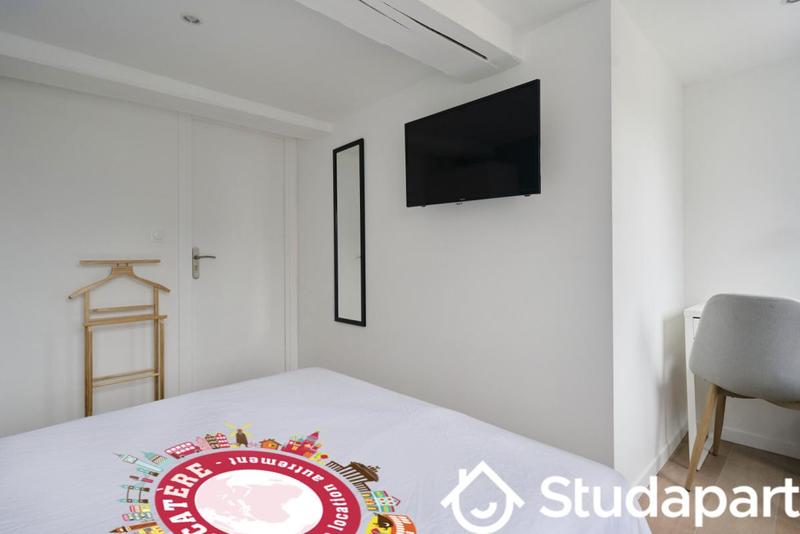 Chambre - 9 m² - 1 pièce