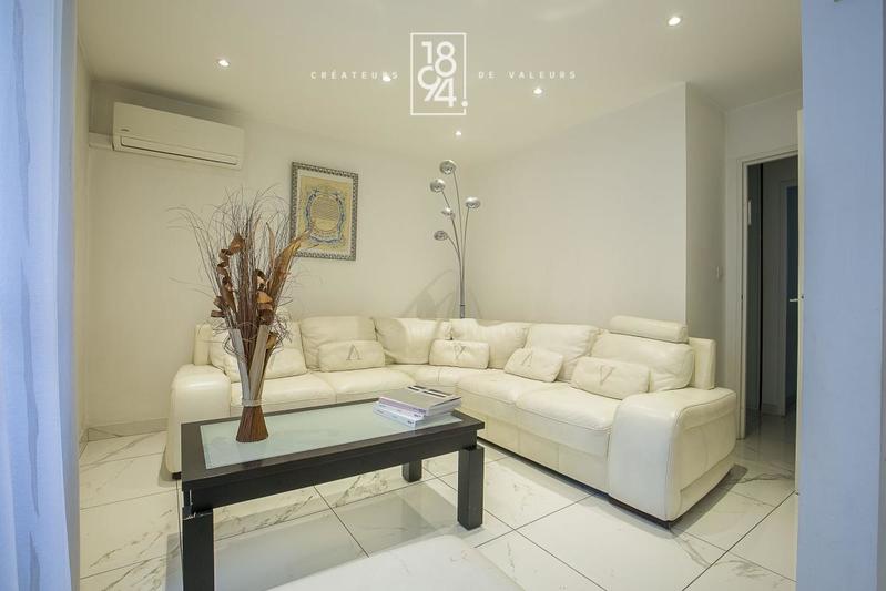 Appartement - 93 m² - 4 pièces