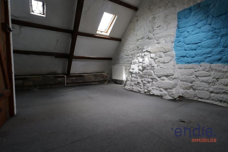 Maison - 221 m² - 9 pièces