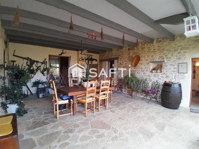 Maison - 175 m² - 8 pièces