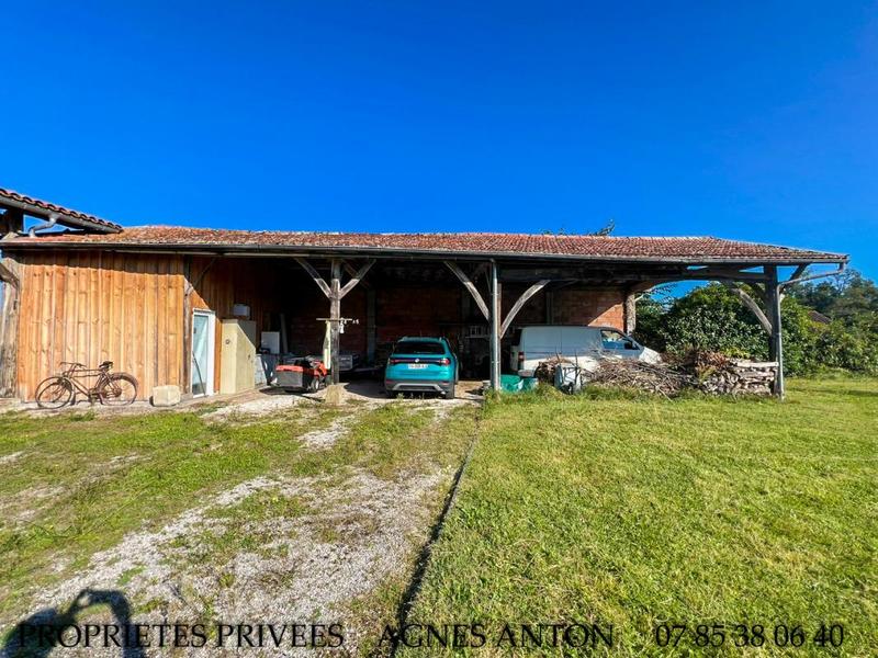 Maison - 225 m² - 8 pièces