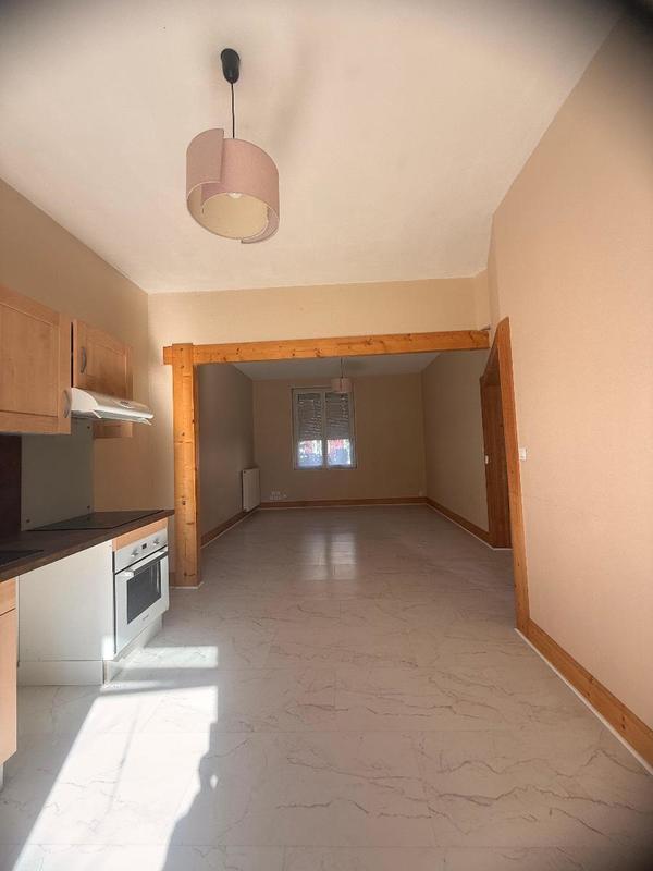 Maison - 96 m² - 4 pièces