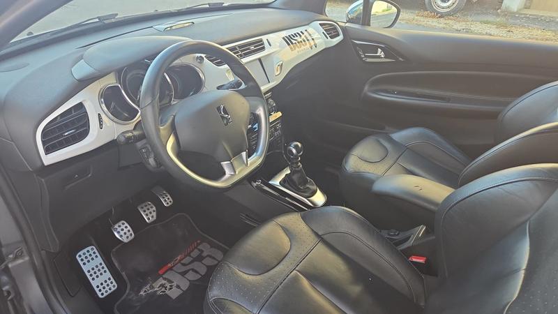 Citroën Ds3 1.6 Thp 156 Just Mat