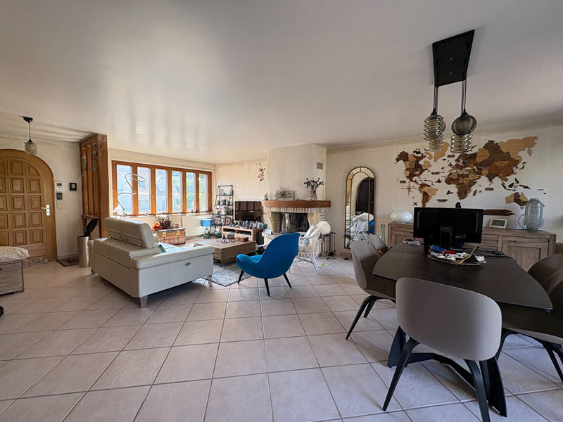 Maison - 197 m² - 8 pièces