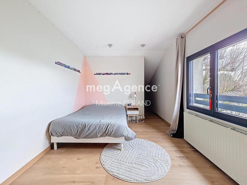 Maison - 273 m² - 10 pièces