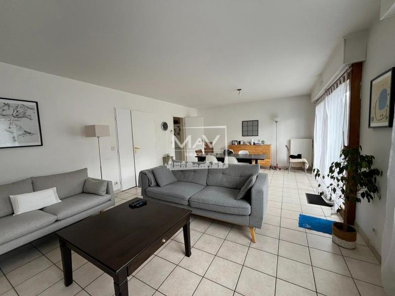 Maison - 98 m² - 4 pièces