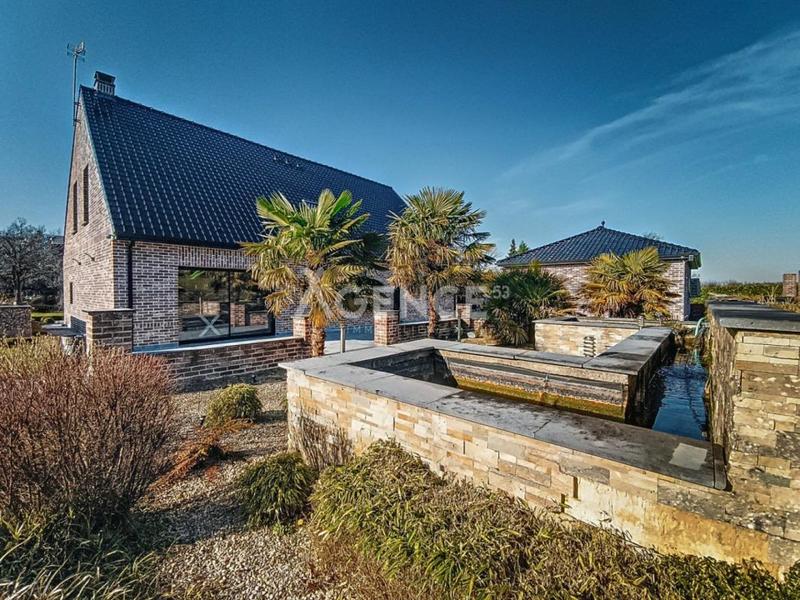 Propriété - 200 m² - 5 pièces