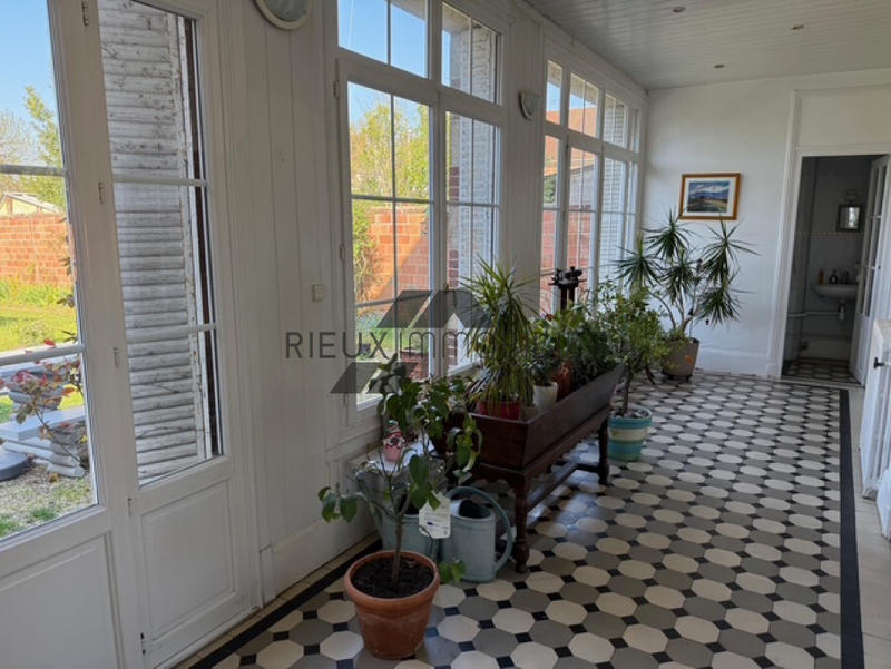 Propriété - 218 m² - 7 pièces