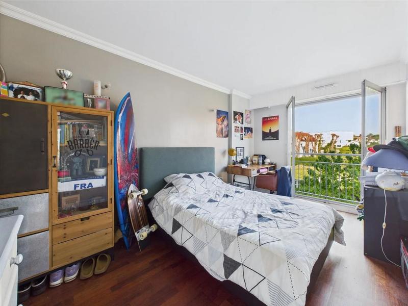 Appartement - 77 m² - 4 pièces