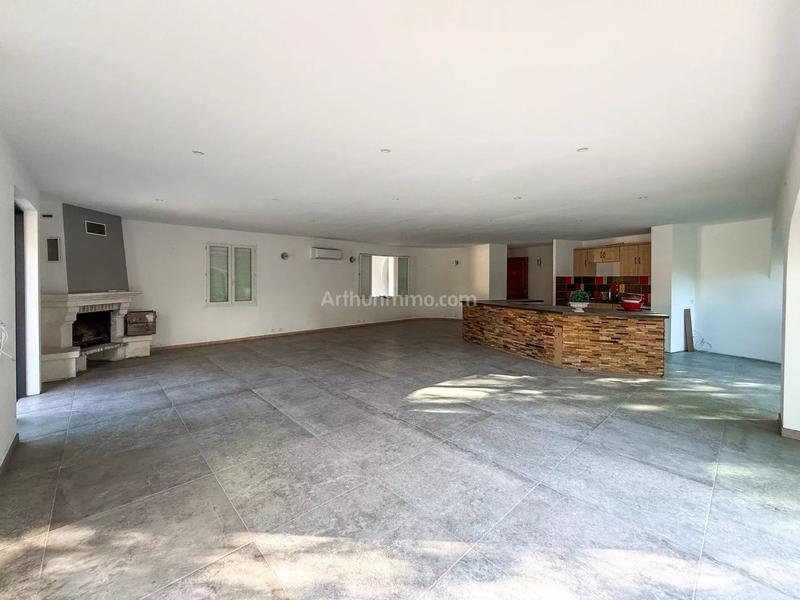 Maison - 174 m² - 5 pièces