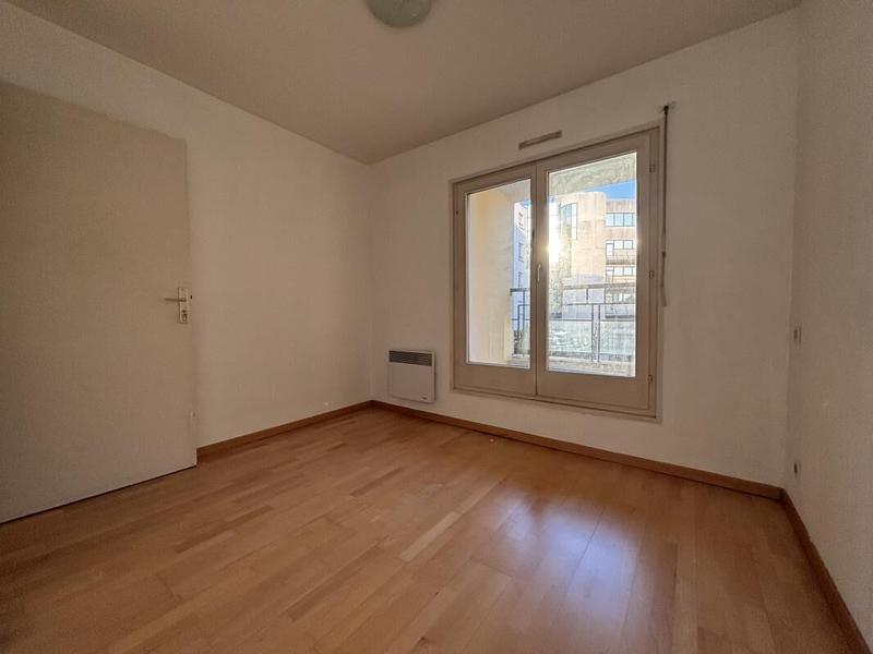 Appartement - 76 m² - 3 pièces