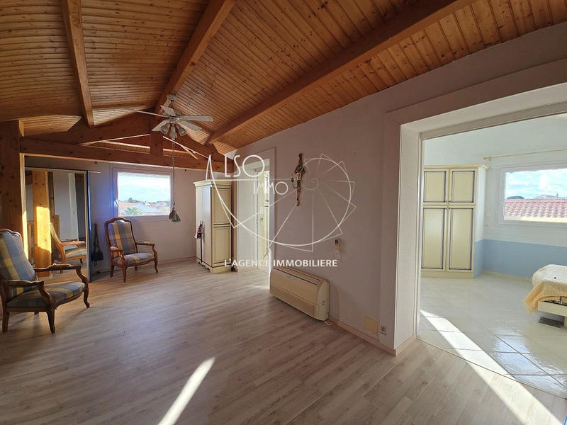 Maison traditionnelle - 190 m² - 6 pièces