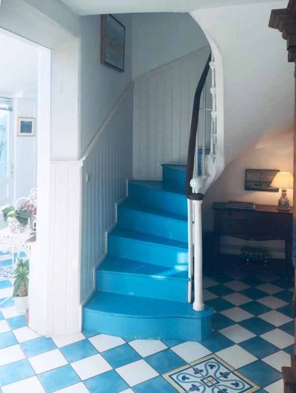 Maison - 257 m² - 10 pièces