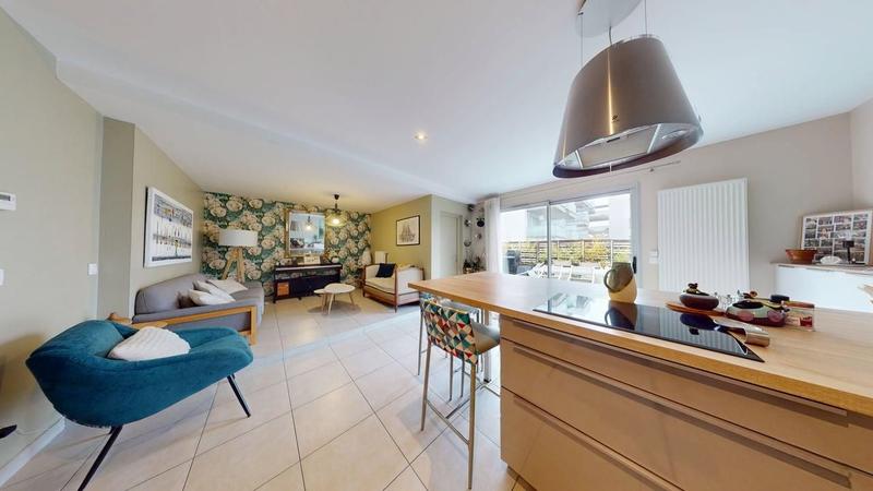 Maison - 99 m² - 4 pièces