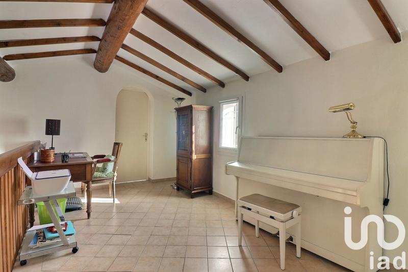 Maison - 216 m² - 6 pièces