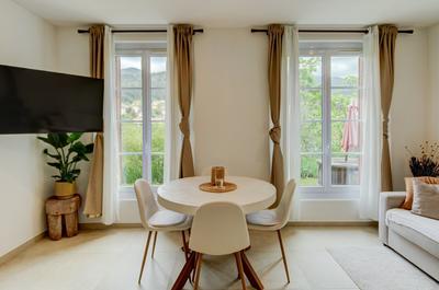 Appartement - 99 m² - 4 pièces