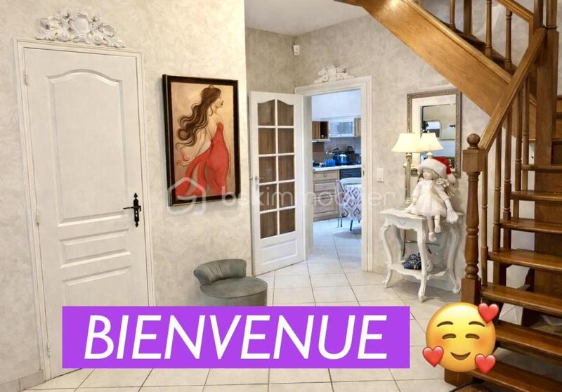 Maison - 230 m² - 7 pièces
