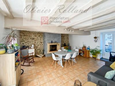 Maison - 93 m² - 4 pièces