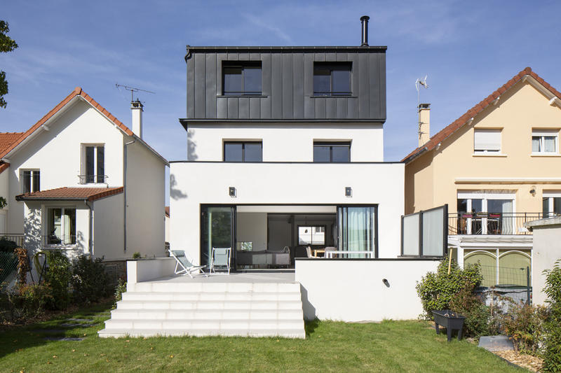 Maison - 180 m² - 7 pièces