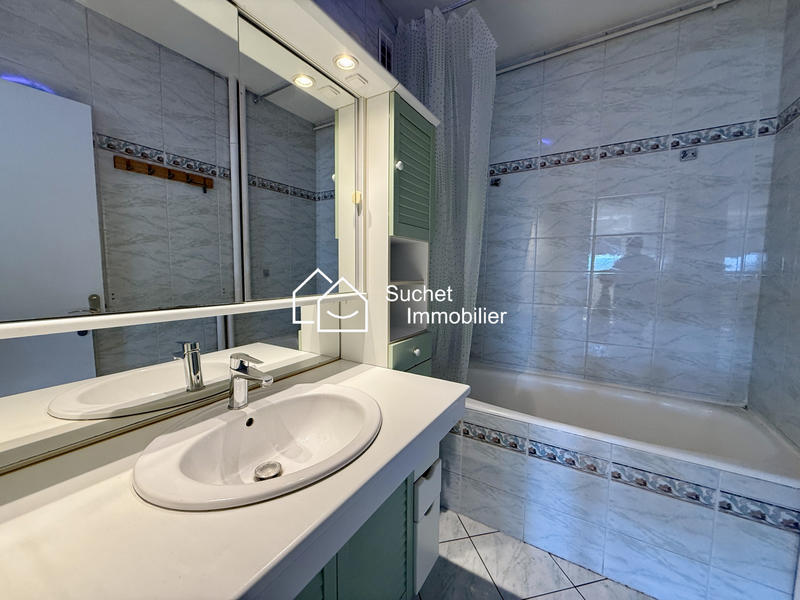 Appartement - 80 m² - 4 pièces