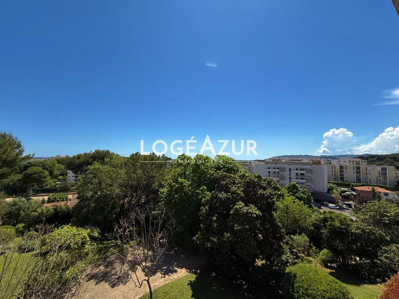 Appartement - 82 m² - 4 pièces