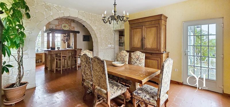 Maison - 315 m² - 6 pièces