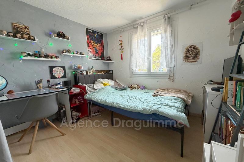 Maison - 93 m² - 5 pièces