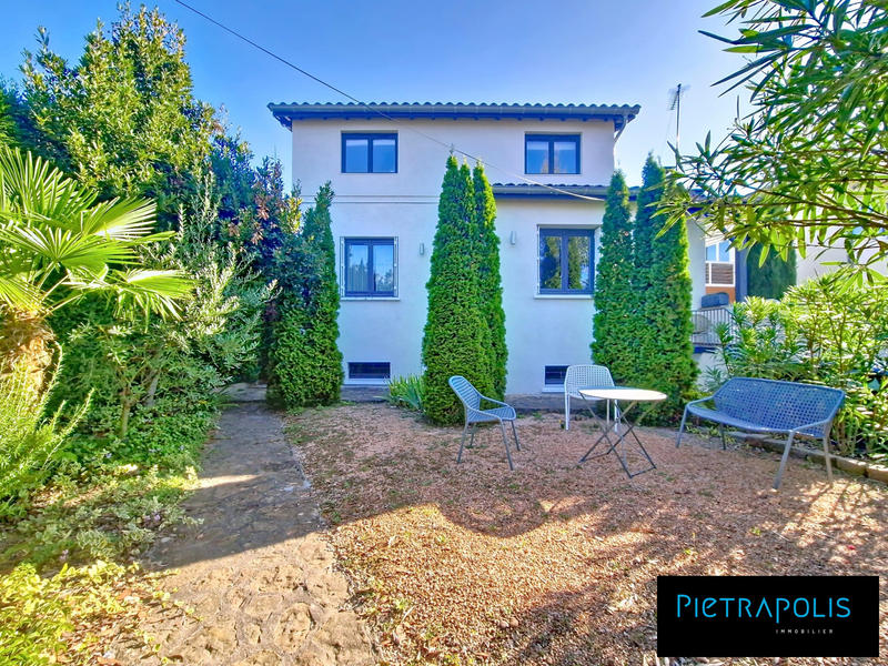 Maison - 140 m² - 5 pièces