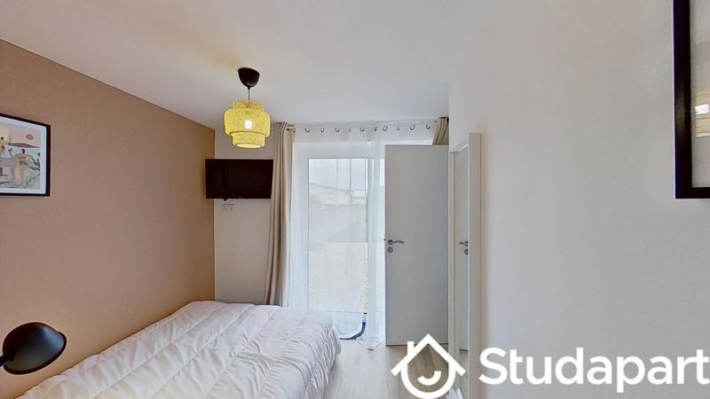 Chambre - 12 m² - 1 pièce