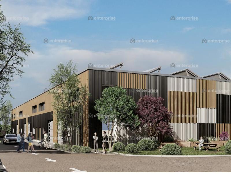 Local d'activité / Entrepôt - 390 m²