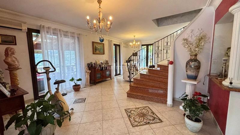 Maison - 155 m² - 5 pièces